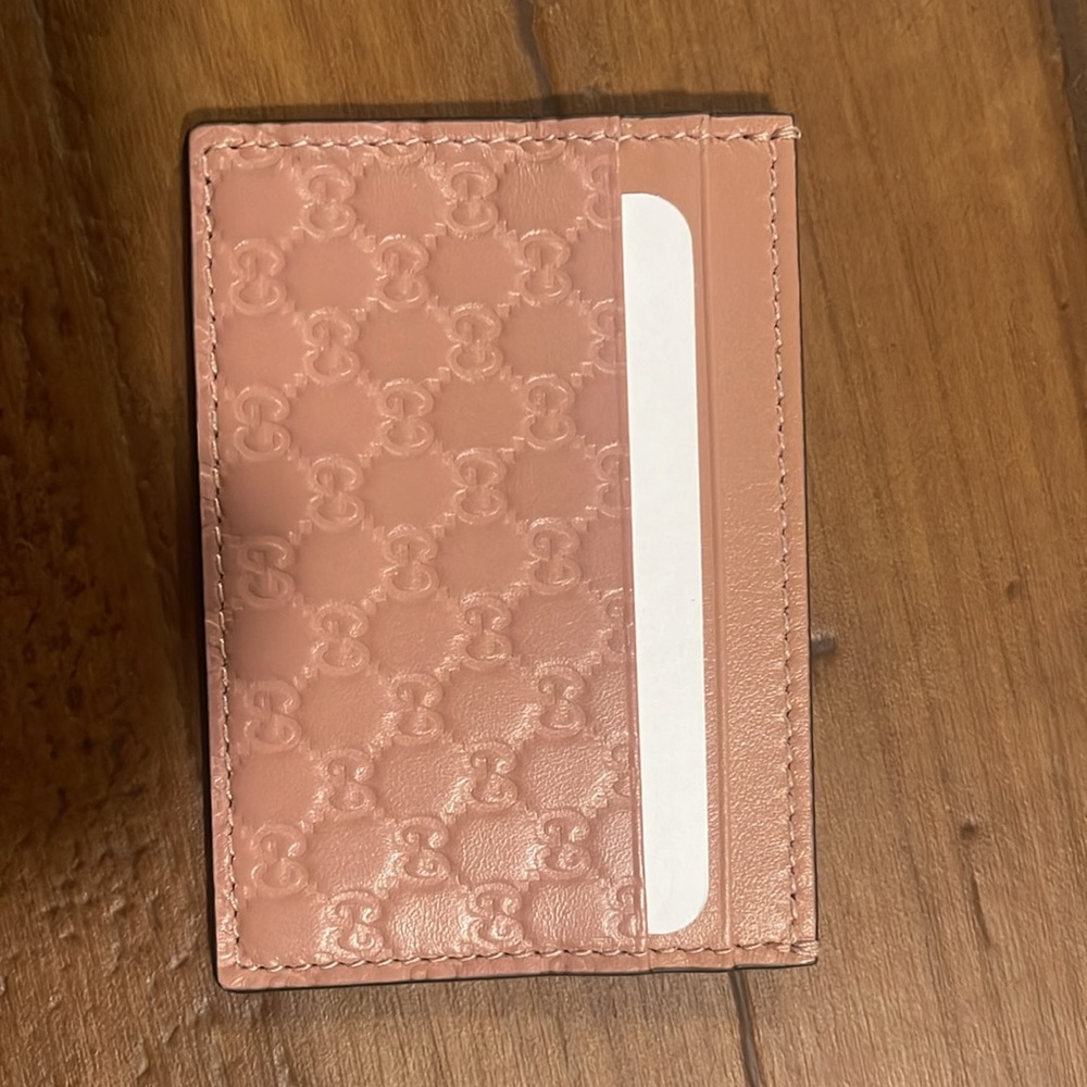 Brand New Gucci Micro Guccissima Soft Pink Leather
Card Case - Picture 3 of 5